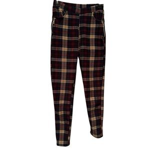 Women’s Plaid Trouser/Jeggings with Zipper Pockets and warm fleece inside.